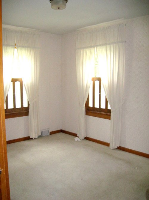 Property photo 14 - 3 Bedroom, 2 Bath, Waynedale Area Home Auction